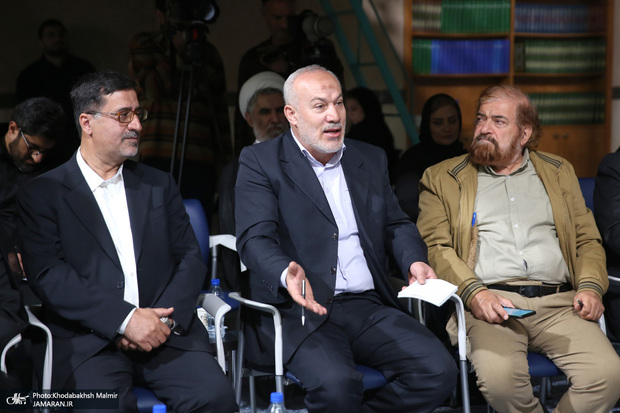 ناصر ابوشریف: مقاومت فلسطین شکست نخواهد خورد/ دکتر ظریف و تیمش در برابر تمامی قدرت‌های بزرگ قرار گرفتند و پیروز شدند و ما نیز می‌توانیم پیروز شویم