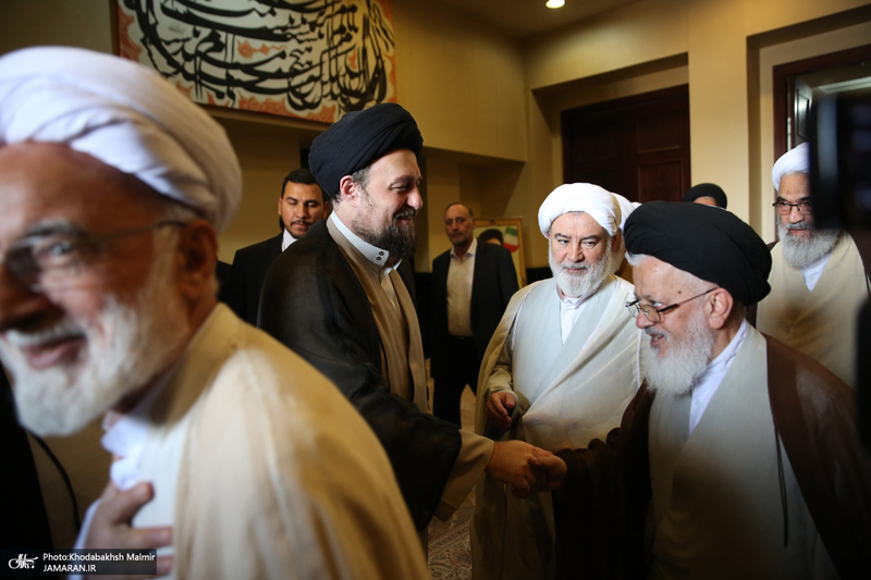 حاشیه های تجدید میثاق اعضای مجلس خبرگان رهبری با آرمان های امام خمینی (س)