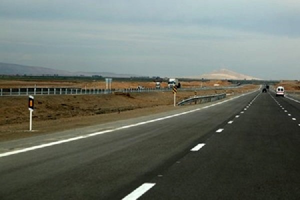 جاده تهران - مشهد  هیچ سودی برای سمنان  ندارد  پیشنهاد نماینده مجلس:  آزادسازی اراضی حواشی جاده برای ساخت پایگاه‌های خدماتی - رفاهی