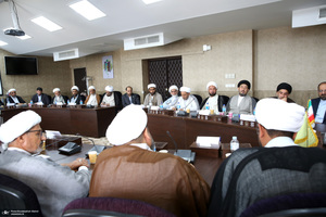 دیدار جمعی از علمای کشور عراق با رئیس موسسه تنظیم ونشر آثار امام خمینی