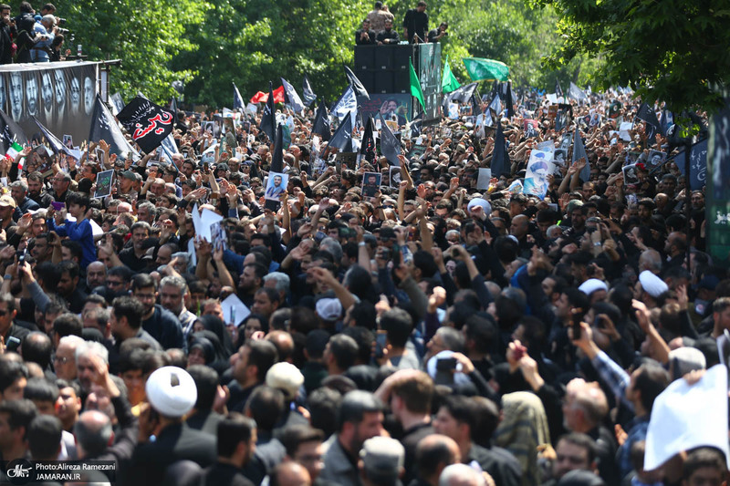 مراسم تشییع آیت الله رییسی و همراهانش-2