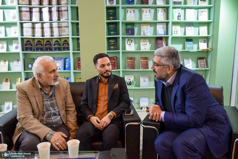 غرفه موسسه تنظیم و نشر آثار امام خمینی (س) در سی و سومین نمایشگاه بین المللی قرآن کریم-2