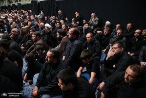 آخرین شب مراسم عزاداری حضرت اباعبدالله الحسین (ع) در حسینیه امام خمینی