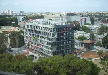 عکسی که تهران‌تایمز منتشر کرد؛ موشک‌های ایرانی موسسه وایزمن را شخم زدند