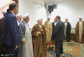 مراسم عمامه گذاری طلاب روز ولادت پیامبر اکرم (ص) و امام جعفر صادق (ع) در بیوت مراجع