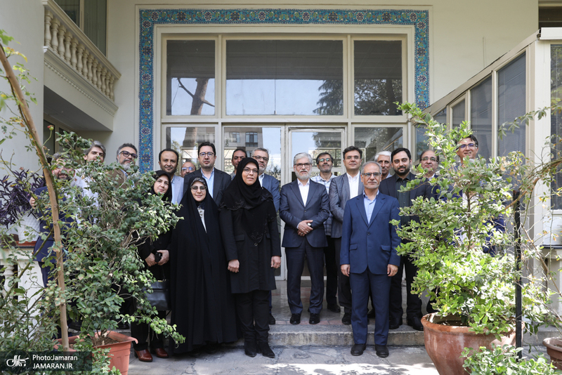 مراسم رونمایی 12 جلدی کتاب تجربه های جهانی بازسازی پسا جنگ