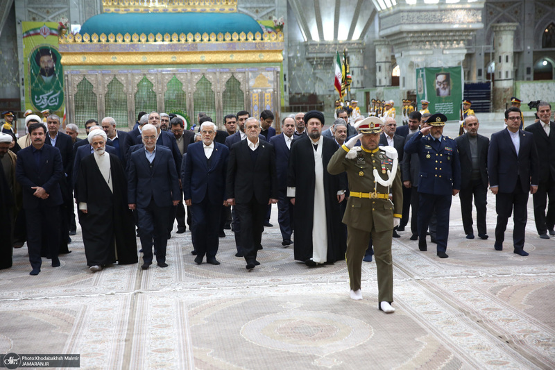 تجدید میثاق اعضای هیئت دولت با آرمان های امام خمینی (س) -2