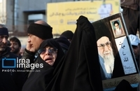 تجمع مقابل مجلس برای قانون حجاب (9)