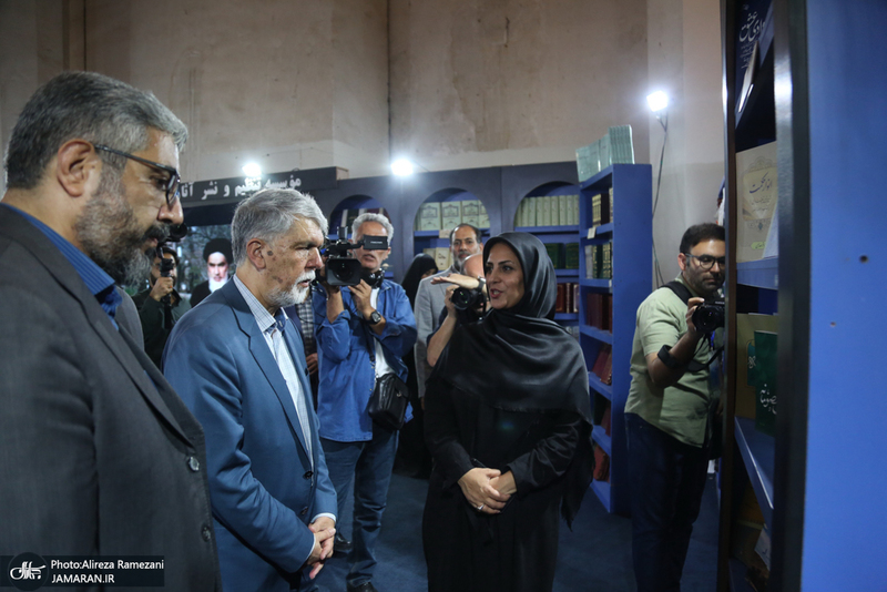 غرفه موسسه تنظیم و نشر آثار امام خمینی (ره) در سی و ششمین نمایشگاه کتاب تهران-4