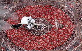 نکات کلیدی که باید هنگام شستن فرش و موکت بدانید
