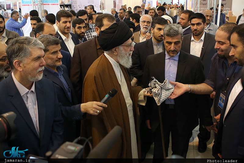 بازدید رهبر معظم انقلاب از سی و‌‌ یکمین نمایشگاه بین‌المللی کتاب تهران
