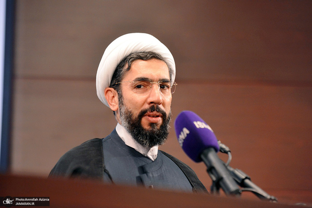 نماینده رهبری در دانشگاه‌ها: اگر دشمن نتواند در سالگرد اغتشاشات کاری کند کاملا شکست می‌خورد/ اگر دو سال سیستم آموزشی و تربیتی را تعطیل می کردیم به اندازه آموزش مجازی دوران کرونا ضرر نمی‌دیدیم