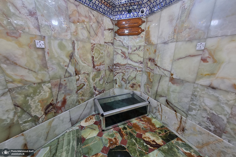 مزار آیت الله سید مصطفی خمینی (ره) در حرم امام علی (ع)