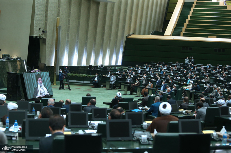 ارتباط تصویری نمایندگان مجلس شورای اسلامی با رهبر معظم انقلاب