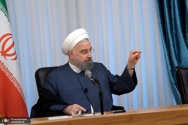 حسن روحانی: همه ملت باید پشت سر نیروهای مسلح و مذاکره‌کنندگان باشند/ استقبال مردم اصفهان نظر ۱+۵ را تغییر داد