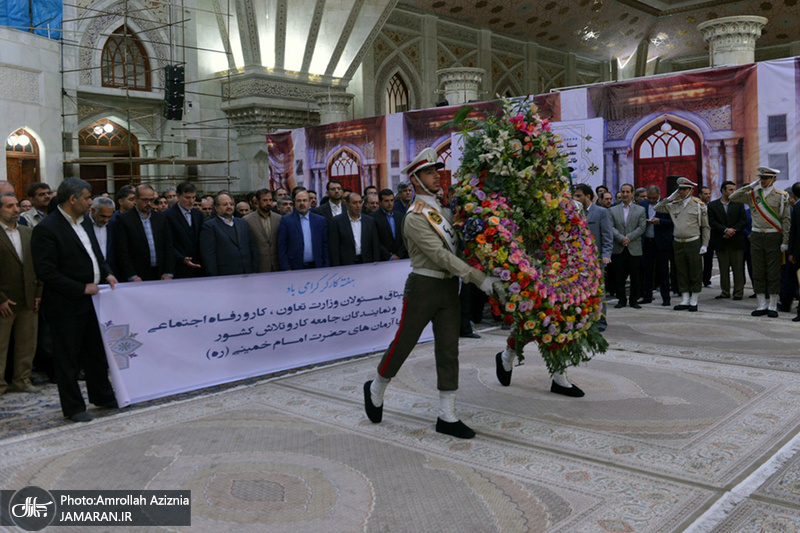 تجدید میثاق مسئولان وزارت کار و نمایندگان جامعه کارگری با آرمان های حضرت امام(س)