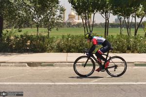 آخرین روز مسابقات دوچرخه سواری قهرمانی کشور جاده بانوان در حرم مطهر امام خمینی(س)