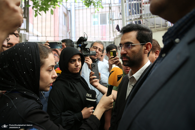 مرحله دوم انتخابات ریاست جمهوری چهاردهم در حسینیه جماران - 3