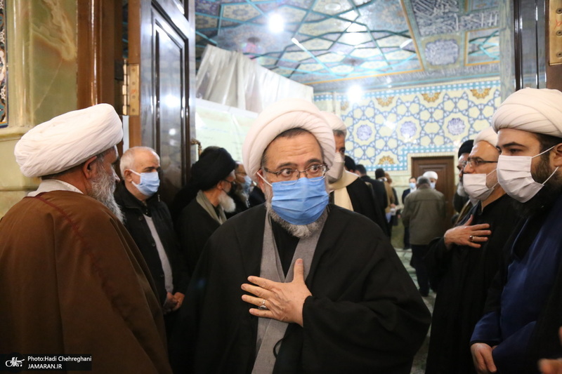 حضور مراجع و علما در مسجد امام حسن عسکری(ع) در پی ارتحال آیت الله العظمی صافی(ره)