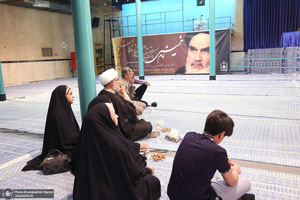 بازدید نماینده آیت الله العظمی یعقوبی از جماران / قیس طایی