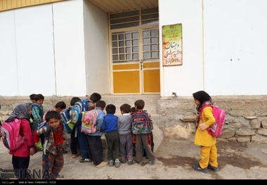 بوی ماه مهر و دغدغه تحصیل در مناطق سخت گذر