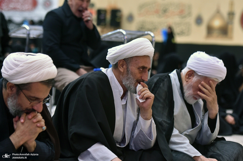 سومین شب عزاداری حضرت اباعبدالله الحسین (ع) در حرم امام خمینی