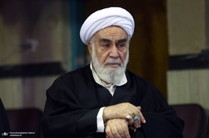 مراسم تشییع آیت الله حسن صانعی (ره) از حسینیه جماران - 2