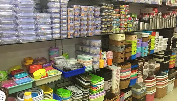 ایده های جذاب برای قفسه بندی مغازه پلاستیک فروشی