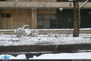 مشکلات عبور و مرور عابرین پیاده بعد از برف دیروز 