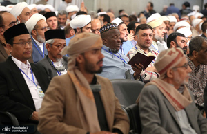 دیدار مسئولان نظام و مهمانان کنفرانس وحدت اسلامی با رهبر معظم انقلاب