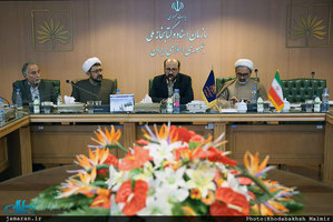 بازدید جمعی از مدیران موسسه تنظیم و نشر آثار امام(س) از مرکز اسناد کتابخانه ملی 