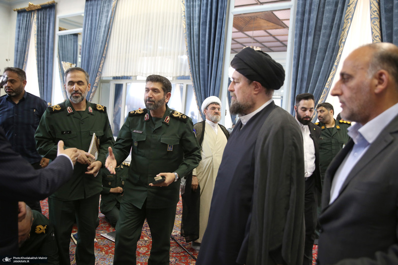 دیدار مسئولان قرارگاه فهمیده با سید حسن خمینی