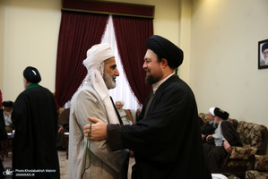 حاشیه های تجدید میثاق رئیس و اعضای مجلس خبرگان رهبری با آرمان های امام خمینی(س)