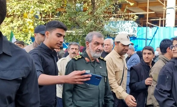 محسن رضایی: ایران هیچ‌گاه از قدرت موشکی خود صرف‌نظر نمی‌کند