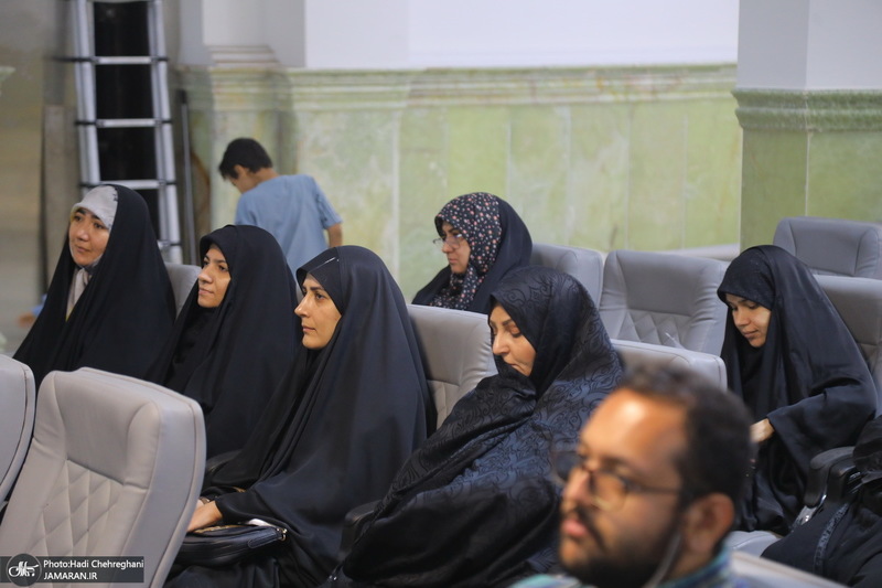 هفتمین محفل ادبی پروانه‌ ها در مجتمع فرهنگی هنری یادگار امام (ره) قم