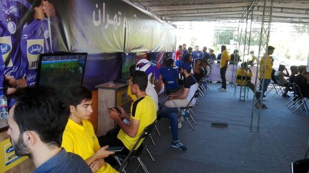  ۵ هزار هوادار استقلال و پرسپولیس در آزادی/ بلیت فروشی در ورزشگاه+ تصاویر
