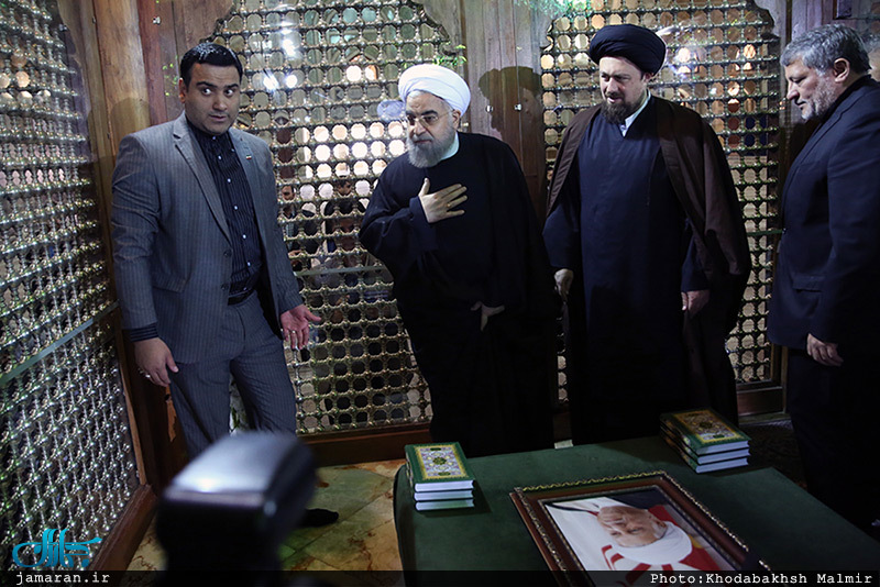 ادای احترام حسن روحانی به امام خمینی و رییس فقید مجمع تشخیص مصلحت نظام