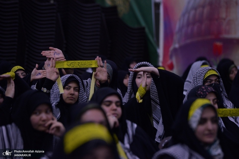 گردهمایی مسئولین بسیج دانشجویی و طلاب بسیجی در حرم امام با سخنرانی رئیس‌جمهور پزشکیان (29)