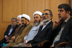 نشست مسئولان و دست اندرکاران مراسم بیست و هشتمین سالگرد حضرت امام(س)