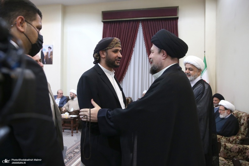 حاشیه های ادای احترام مهمانان خارجی چهلمین کنفرانس وحدت اسلامی به مقام شامخ حضرت امام خمینی (س)