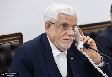 تماس عارف با استاندار تهران در پی آتش سوزی بازارچه جنت در غرب پایتخت/ دستور معاون اول رئیس‌جمهور برای پیگیری فوری و گزارش حادثه 