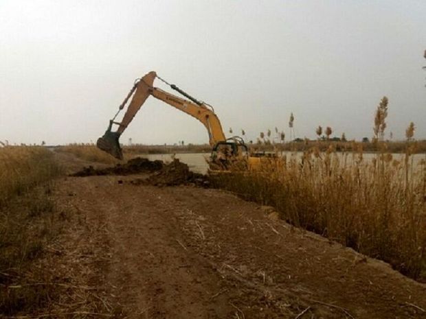 پنج حوضچه پرورش ماهی غیرمجاز در شوشتر تخریب شد