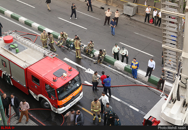 جلوگیری از بروز حادثه‌ای بزرگ  نشت سوخت از تانکر حامل بنزین در اردبیل مهار شد