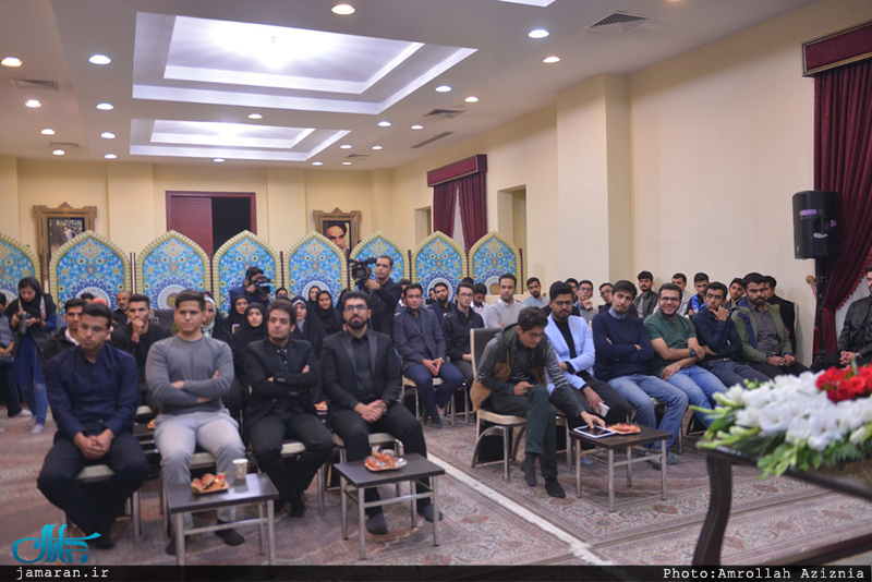 ديدار جمعى از دانشجويان دانشگاه علوم پزشكى شهيد بهشتى با سید حسن خمینی