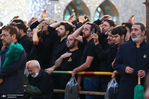 مراسم خاکسپاری شهید حسین امیرعبداللهیان در حرم حضرت عبدالعظیم حسنی (ع)