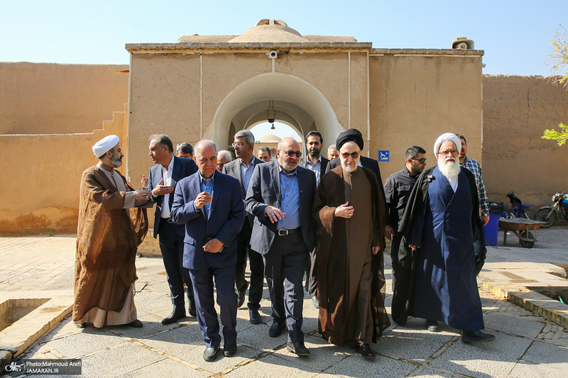 بازدید سید محمد خاتمی از باغ دولت آباد یزد