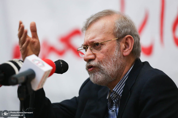 لاریجانی: شیفتگی ترامپ به جولانی از کمدی‌های زمانه است/ اسرائیل امربر آمریکا است/ غارتگر کسی است که به کشورهای منطقه فشار می‌آورد تا فلسطینی‌ها را از غزه به آنجا کوچ دهند
