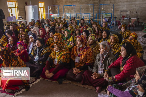 برگزاری همایش زنان هنرمند ترکمن و چند خبر کوتاه از گلستان