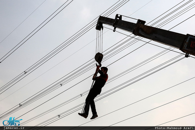 بین ۸۰ تا ۸۵ درصد از درآمد کارگران به هزینه مسکن اختصاص پیدا می‌کند؛ این ادعا را می‌توان با آمار و ارقام ثابت کرد/ برخی خانوارها حاضرند اقلام خوراکی مانند گوشت را از سفره خود حذف و یا کم کنند تا هزینه‌ی مسکن در محلِ مورد نظر تامین شود