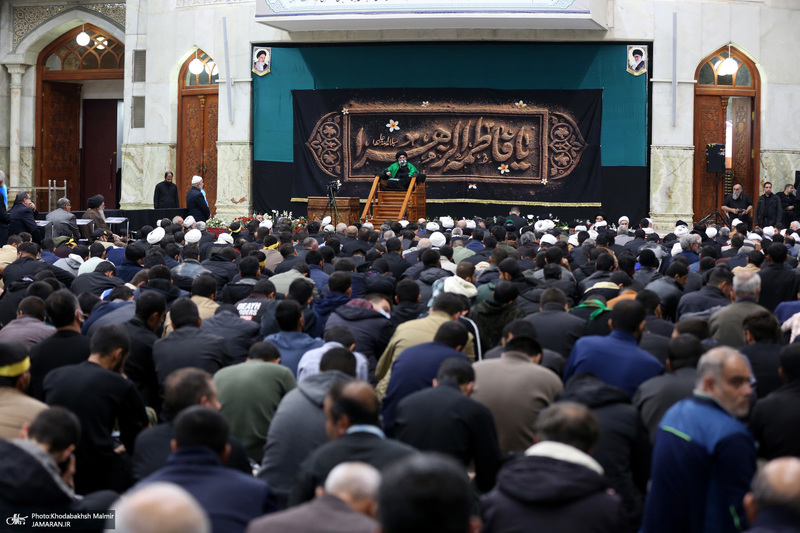مراسم عزاداری شب شهادت حضرت زهرا(س) در حرم امام خمینی(ره) برگزار شد